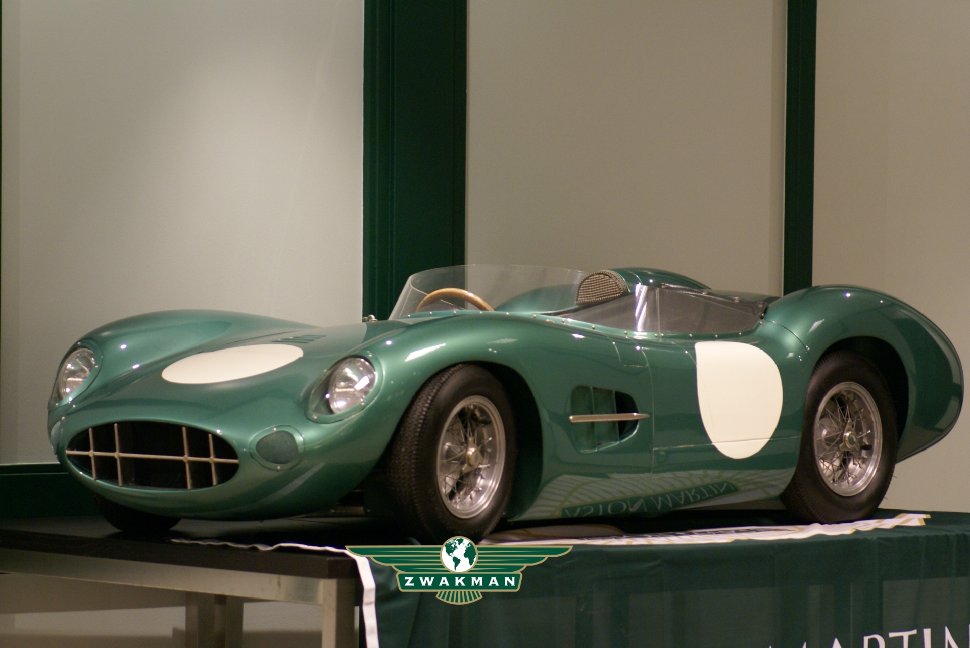 aston martin dbr1