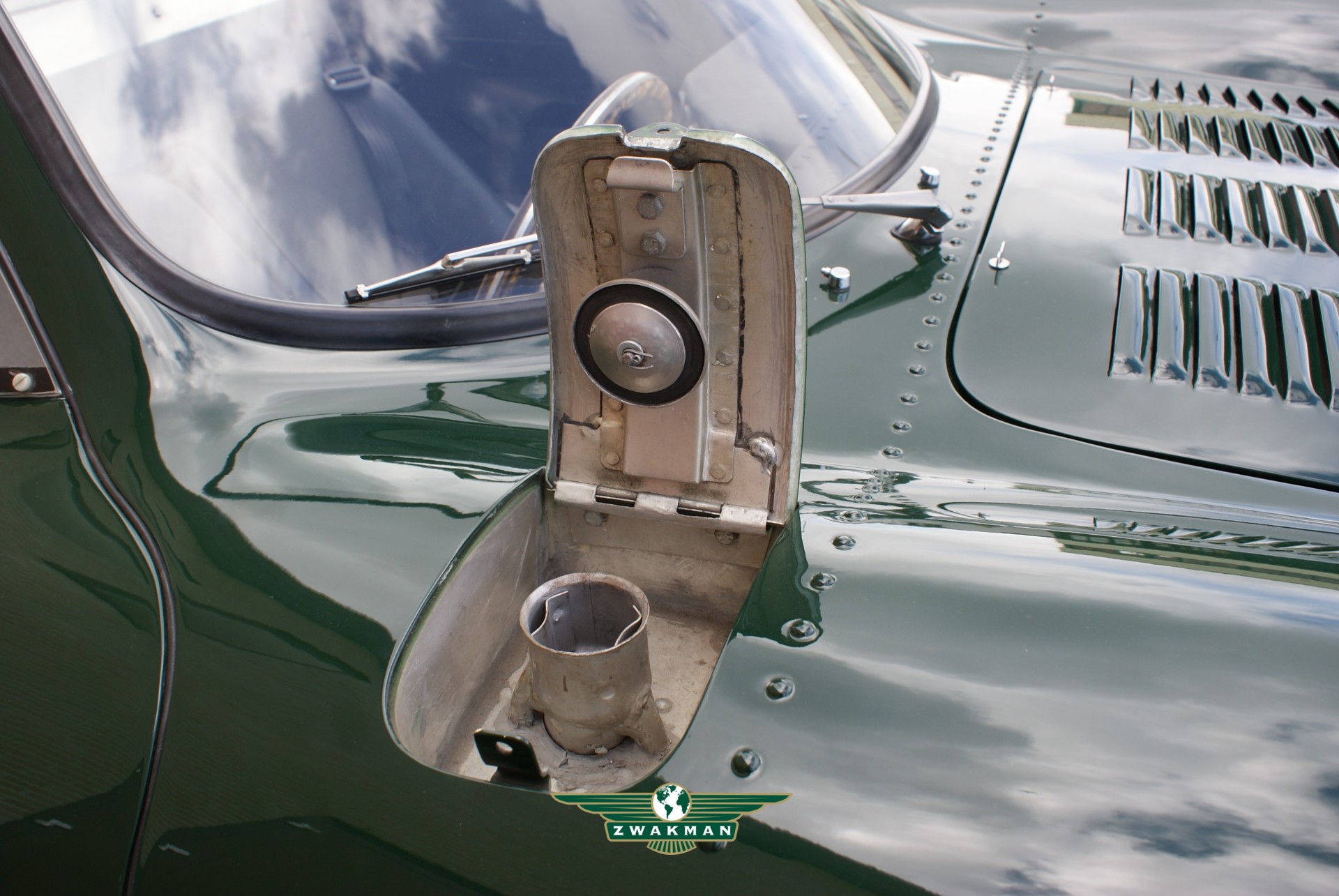 JAGUAR XJ13 petrol cap