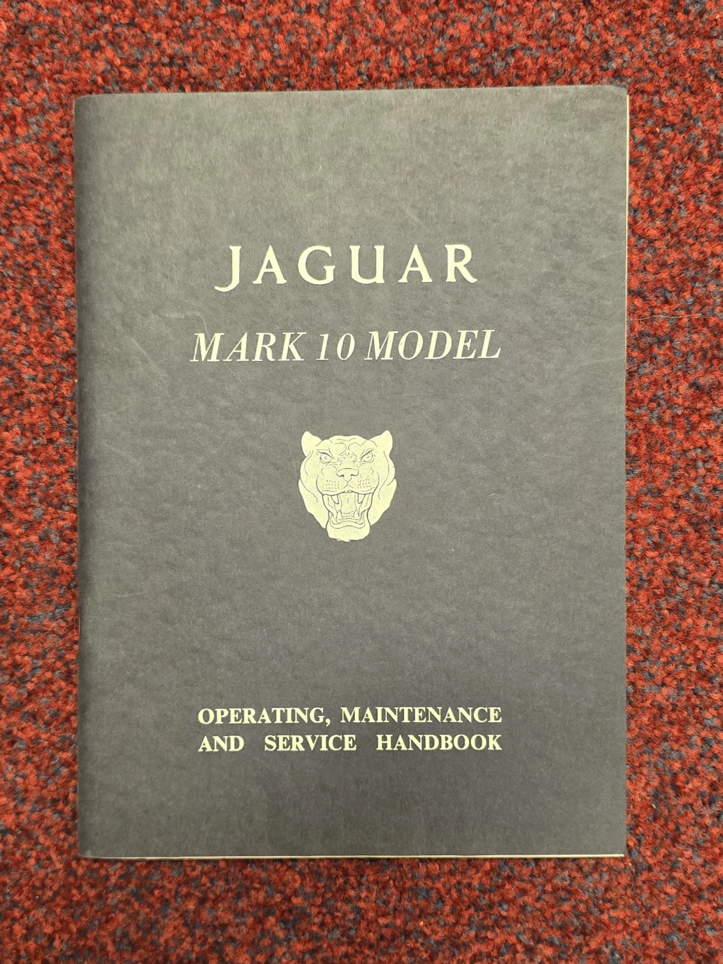 Jaguar Mark 10 Model Operating Maintenance and Service Handbook