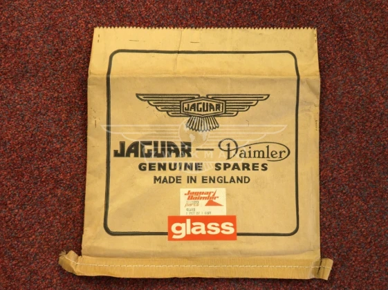 Jaguar automobilia